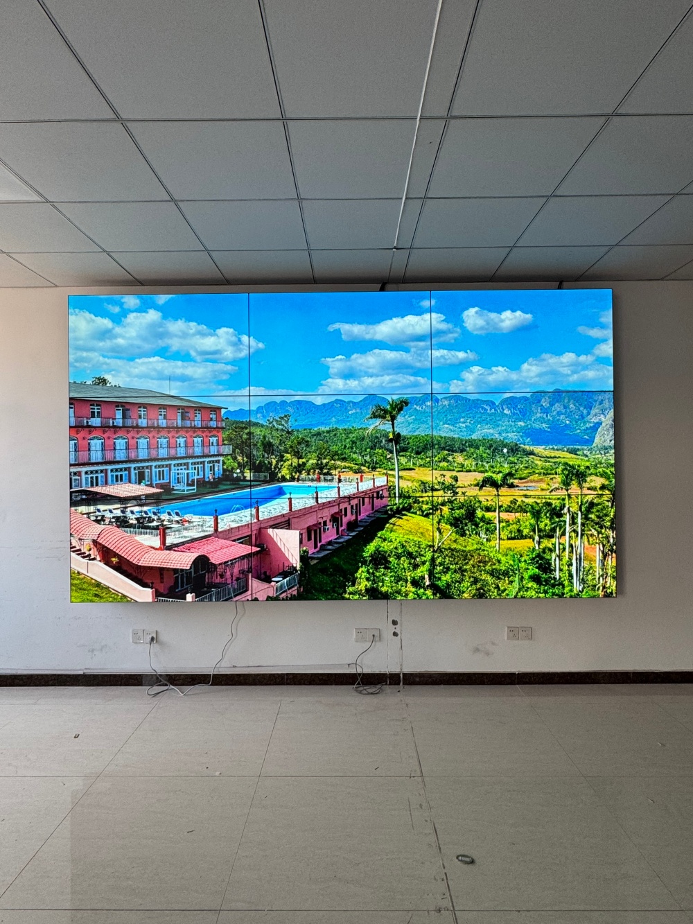 山东枣庄某单位监控大屏安装完毕